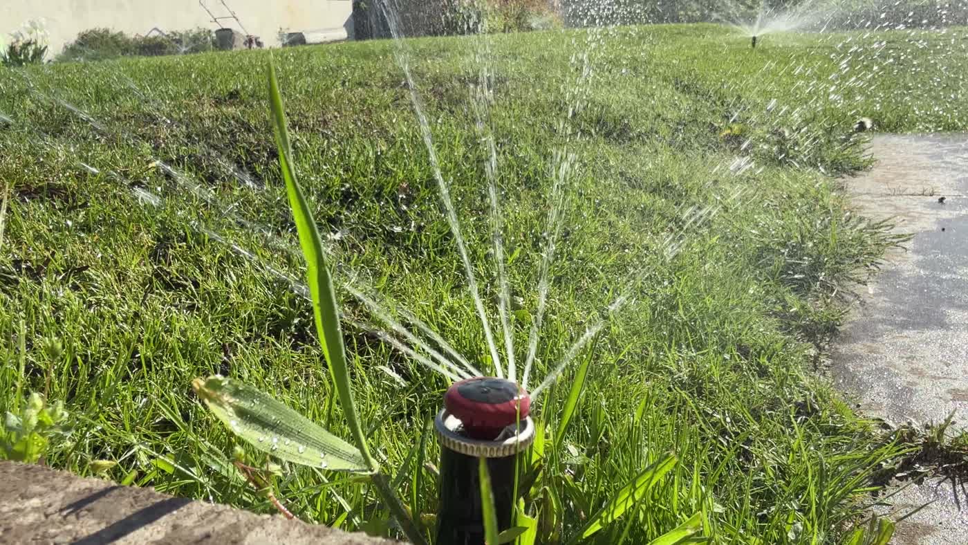Závlahový systém Hunter na rodinné zahradě